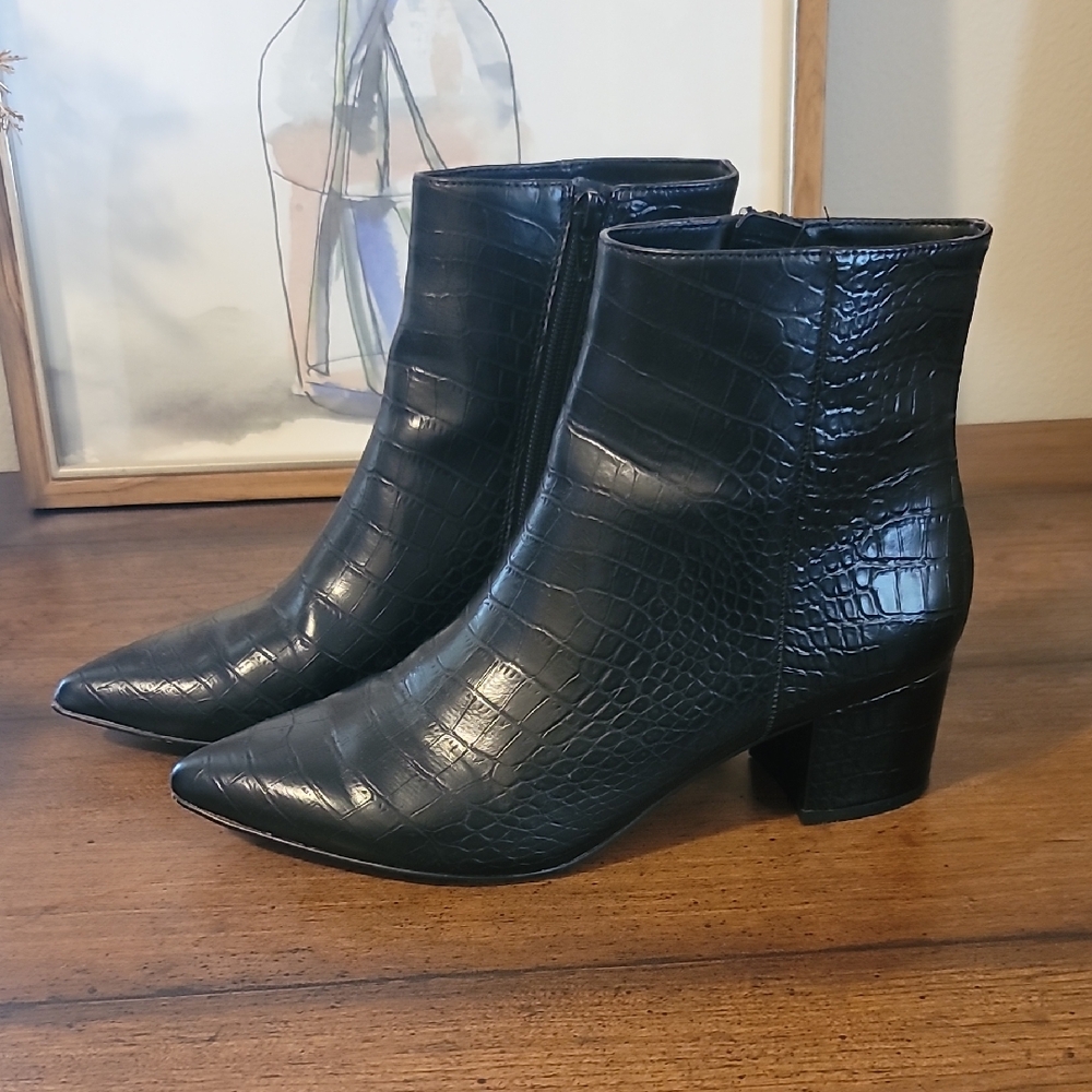 Express Dark Croc-Patterned Ankle Booties
